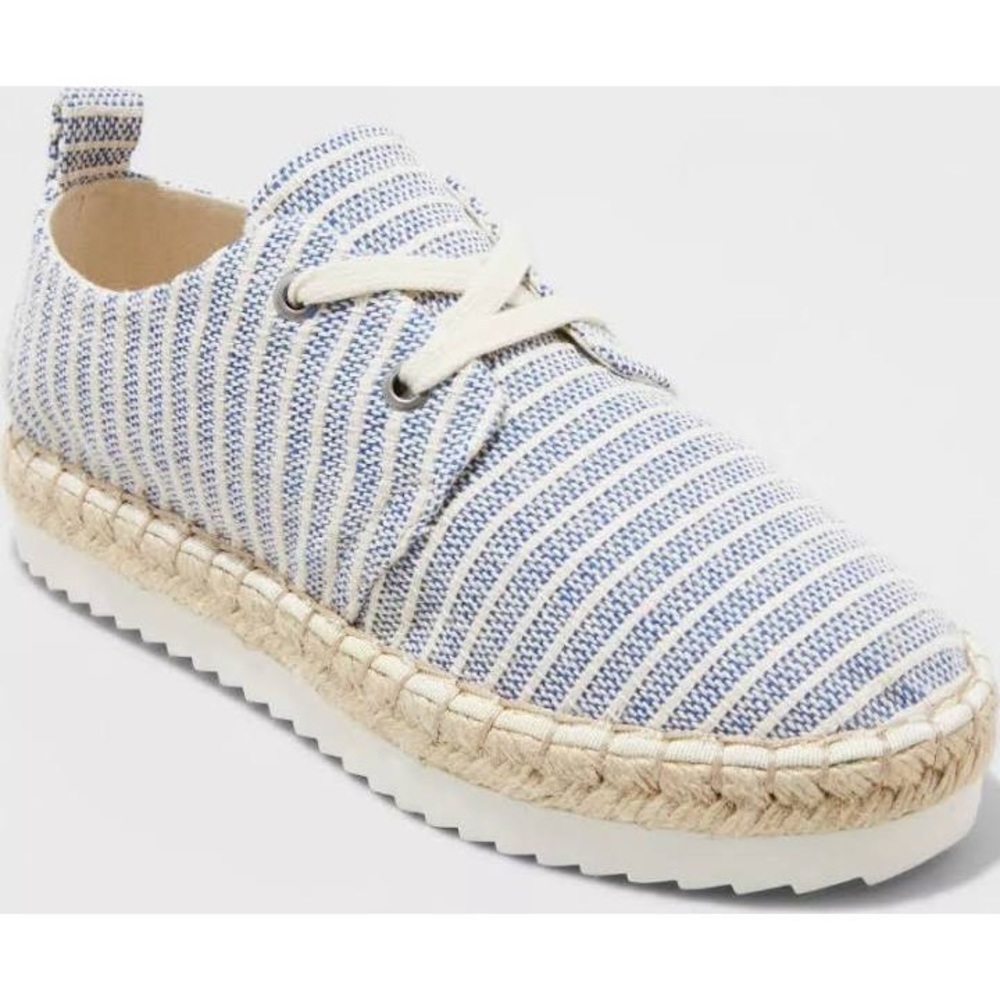 Casual espadrille sneakers in blue/white stripe
